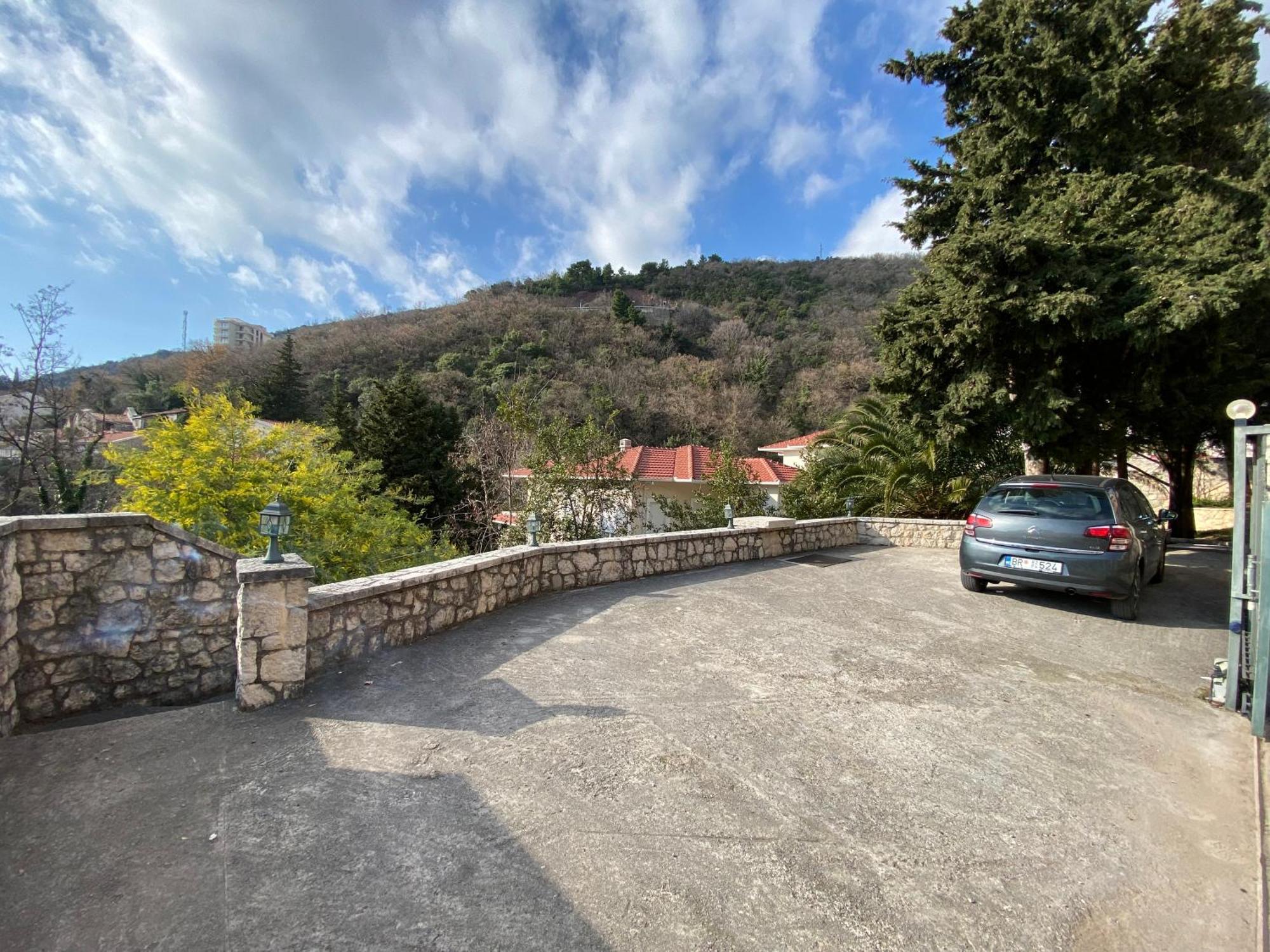 Stone Villa Budva Exterior photo