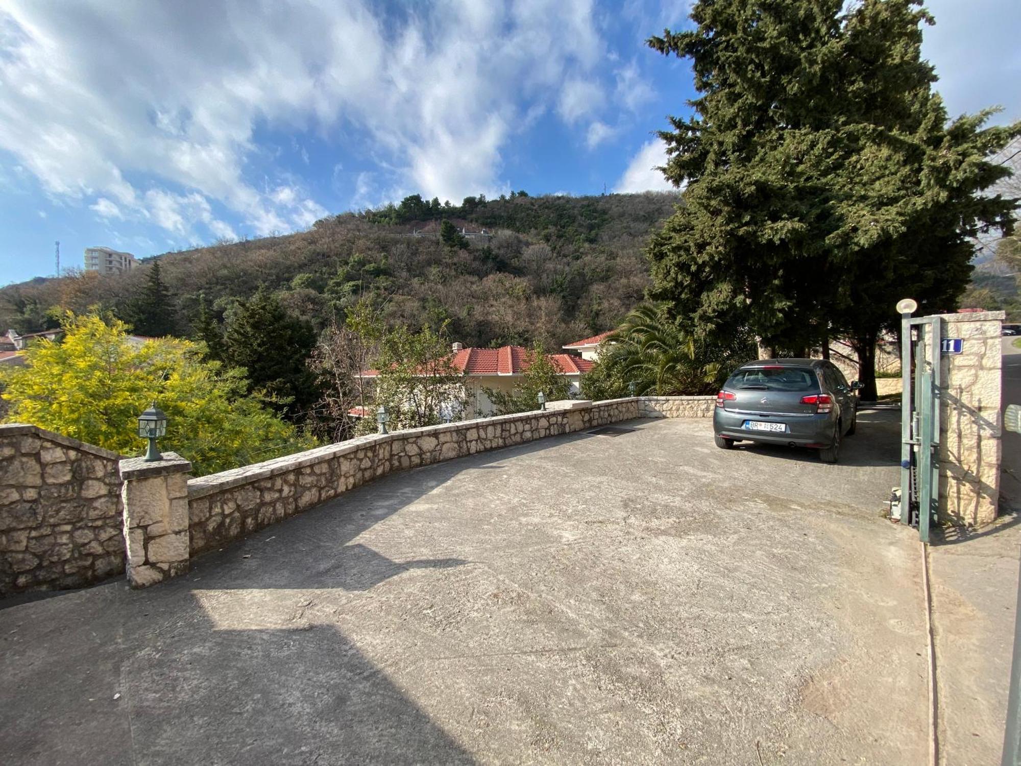 Stone Villa Budva Exterior photo